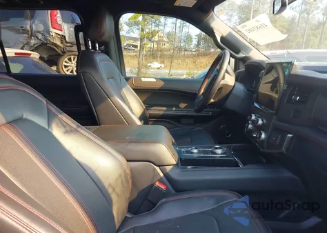 2023 Ford Expedition Limited z USA, uszkodzony, nr VIN 1FMJU2A84PEA53365